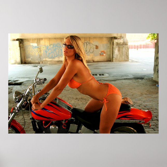 Poster Blonde Biker Babe en Bikini (Devant)
