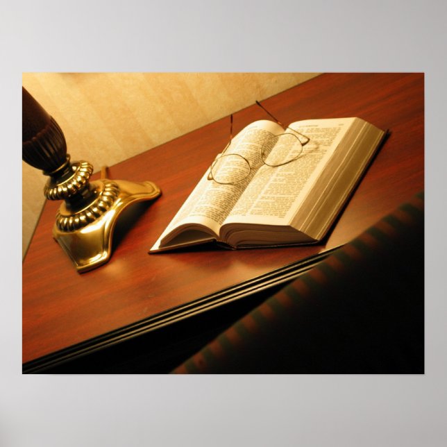 Poster Bureau avec une Bible (Devant)
