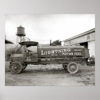 Camion-citerne à essence Lightning, 1920. Photo an