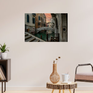 Poster Canal et pont du coucher de soleil à Venise – Roma