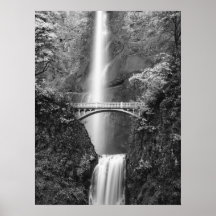 Cascade de Multnomah Falls avec pont Benson