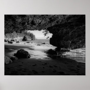 Poster Caverne noire et blanche de plage