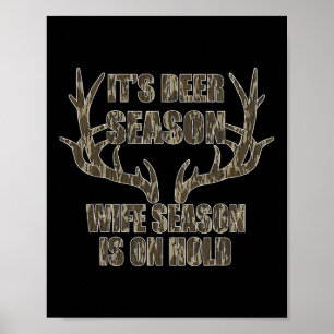 Poster C'est la saison des Cerfs La saison des femmes est