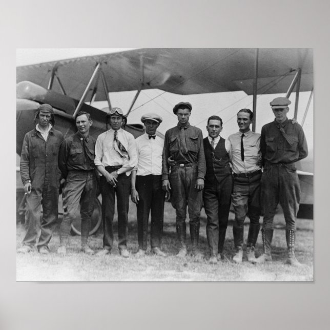 Poster Charles Lindbergh avec 7 hommes, dont (Devant)