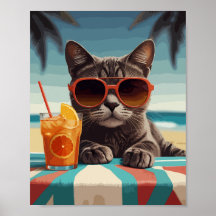 Chat avec jus d'orange sur la plage