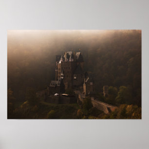 Poster Château de Burg Eltz dans le brouillard matinal