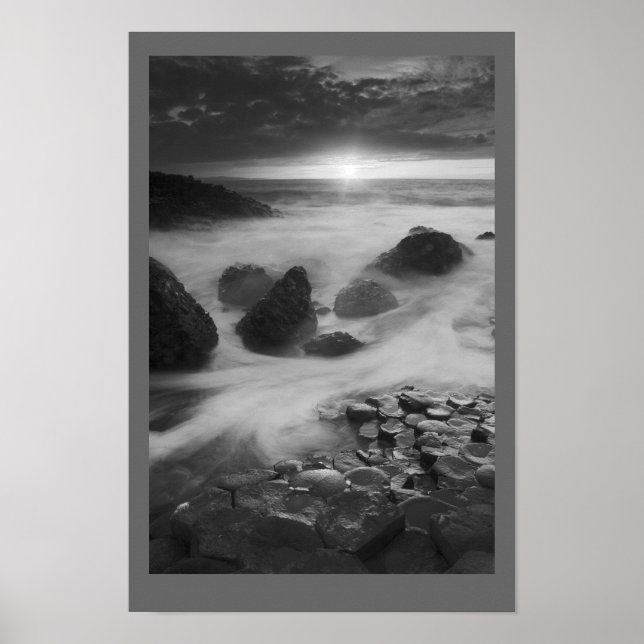 Poster Chaussure des géants au coucher du soleil (Devant)