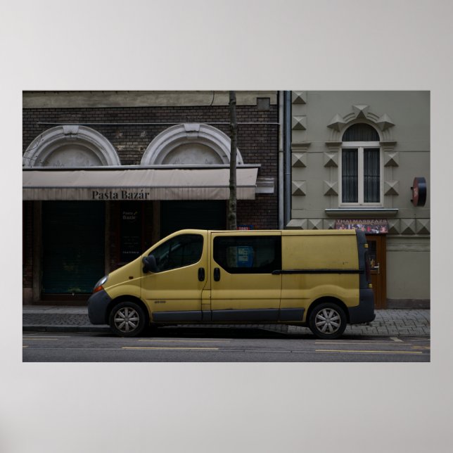 Poster Contraste urbain : Van Jaune sur Budapest City Str (Devant)