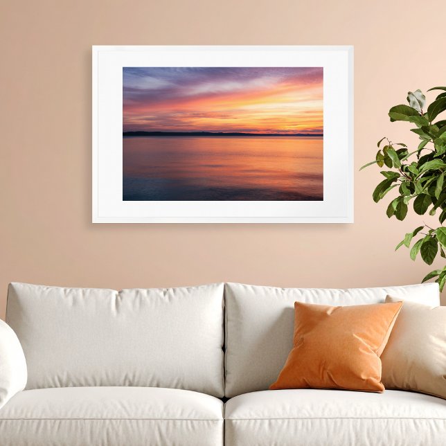 Poster Coucher De Soleil Orange Et Violet Sur Le Paysage  (Please note: This image is a digital mockup. The product may not be in scale.)