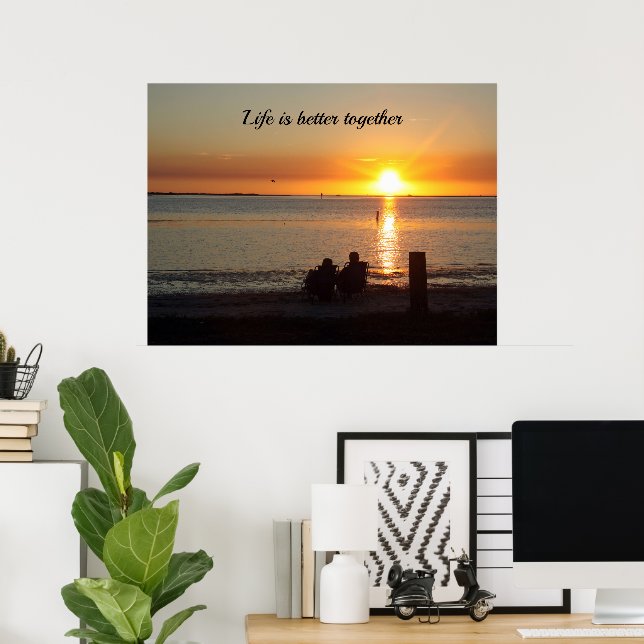 Poster Couple Assis Sur La Plage Au coucher Du Soleil Pos (Bureau à domicile)
