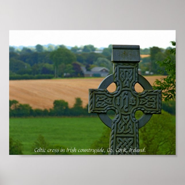 Poster Croix celtique irlandaise, campagne irlandaise (Devant)