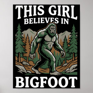 Poster Croyante Bigfoot fille sasquatch forêt cryptide po