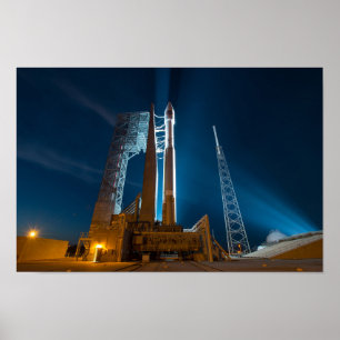 Poster Cygnus Spacecraft prêt pour le lancement à l'ISS