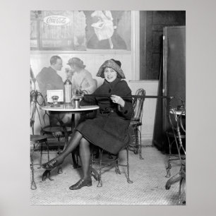 Poster Dame à la flasque cachée, 1922. Photo ancienne