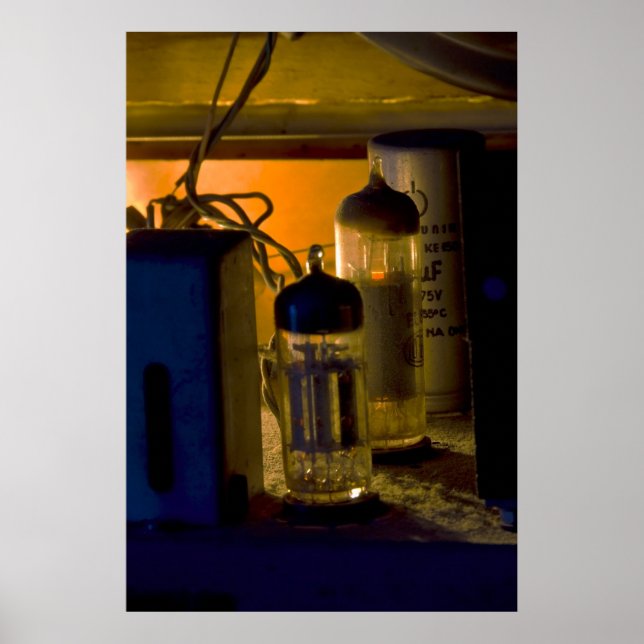 Poster dans l'ancienne radio (Devant)