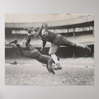 poster de football vintage noir et blanc homme gro