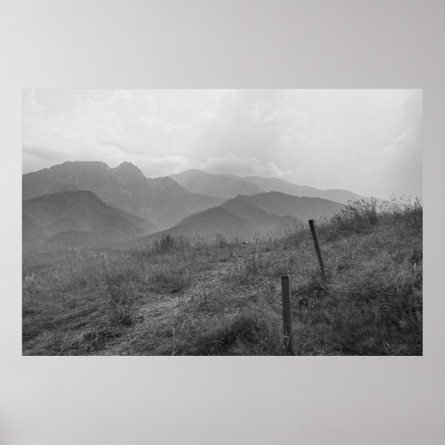 Poster de montagne noir et blanc. (Devant)