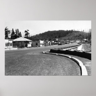 Poster Depoe Bay, Oregon Vue Ville Le Long De La Voie Mar