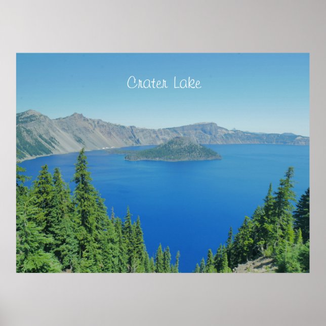 Poster Eau bleue et arbres alpins au lac Crater Photo (Devant)