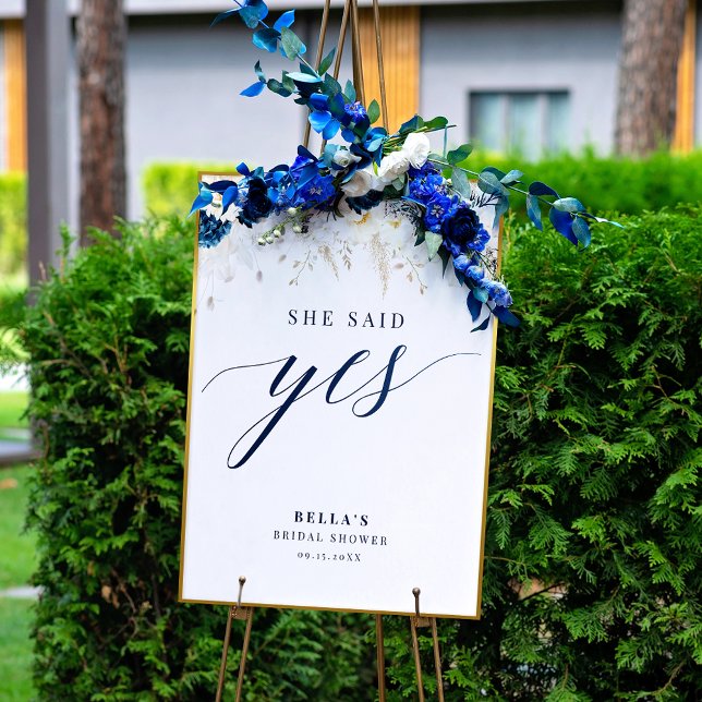 Poster Elle A Dit Oui Fête des mariées Florale Bleue (Créateur téléchargé)