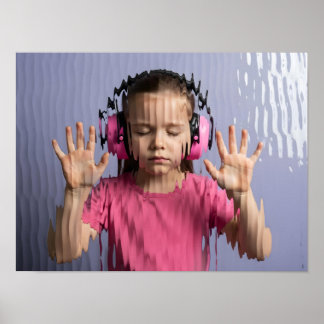 Poster Enfant Neurodivergent fille avec casque rose press