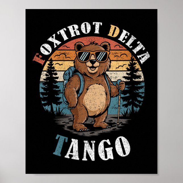 Poster Femme Ours Foxtrots Deltas Tangos Funny Ours V-ne (Devant)