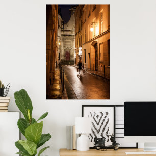 Poster Femme promenant son chien la nuit