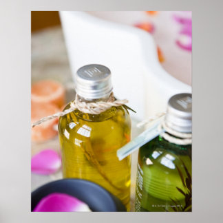 Poster Fermer les bouteilles à l'huile de massage