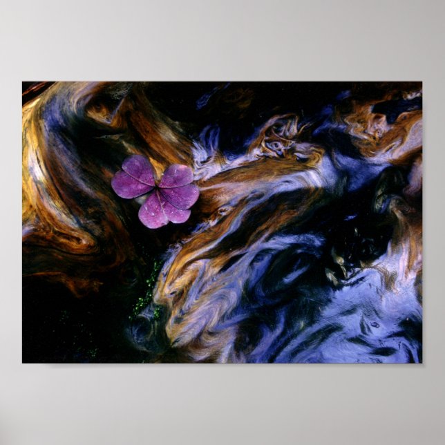 Poster Fleur violette sur séquoia (Devant)