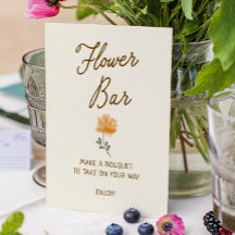 Fleurs de bar pour la douche de mariée dessinées à