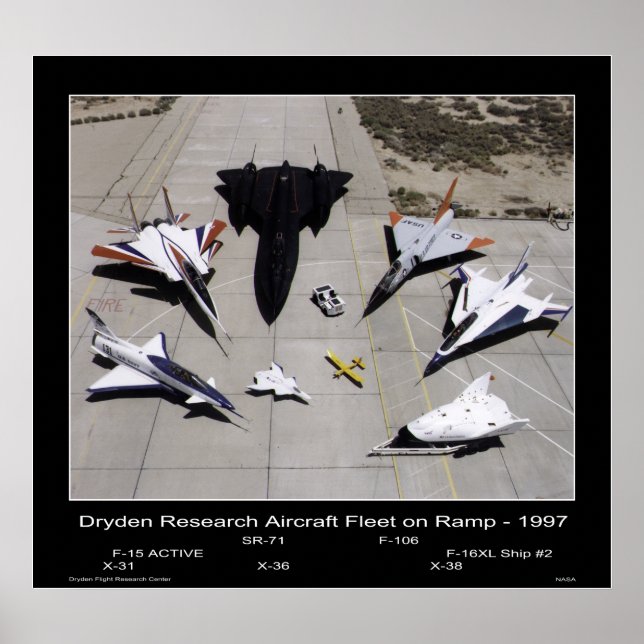 Poster Flotte d'aéronefs de recherche Dryden sur la rampe (Devant)