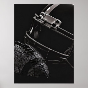 Poster Football et Casque Sombre Dramatique