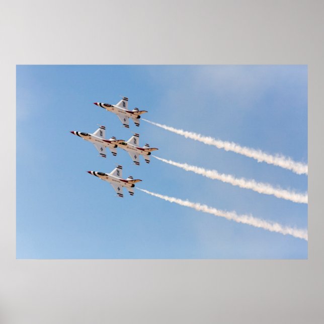 Poster Four F-16 Thunderbirds fly in close formation (Devant)