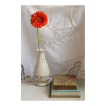 Gerbera orange et livres anciens