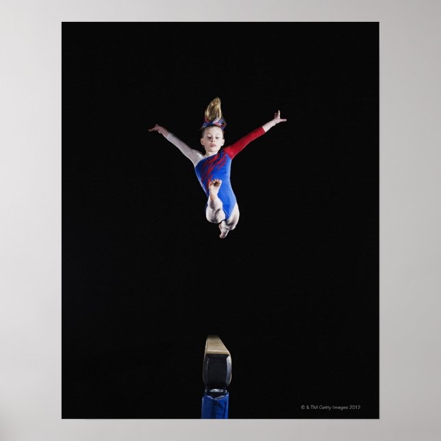 Poster Gymnaste (9-10) sautant sur le faisceau de balance (Devant)