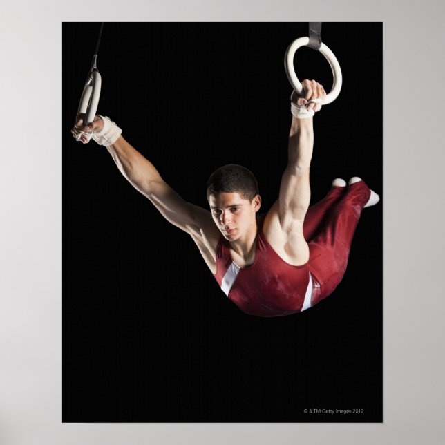 Poster Gymnaste balançant des anneaux (Devant)