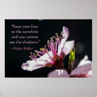 Helen Keller Cite la fleur de pêche dans le soleil