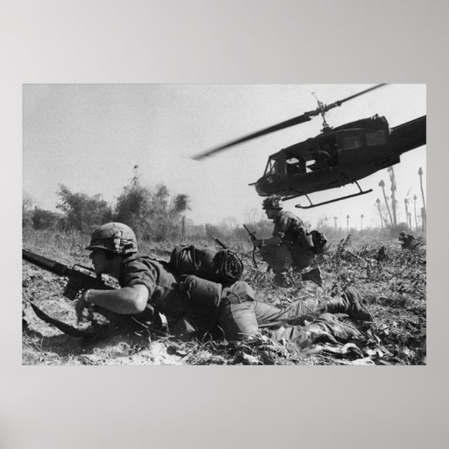 Poster Hélicoptère UH-1D du major Crandall pendant la gue (Devant)