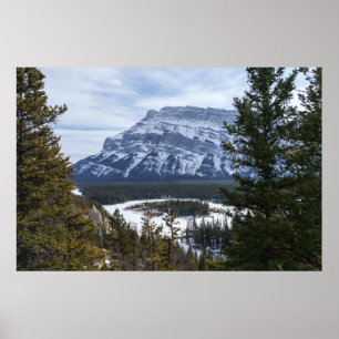 Poster Hoodoos and Snowy Tunnel Mountain (Alberta)
