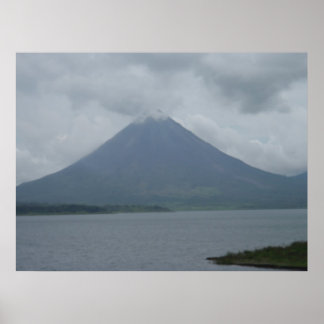 Poster Immense photo d'un volcan au Costa Rica !