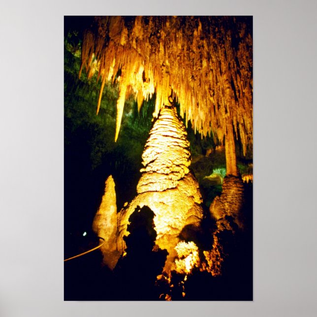 Poster Intérieur Éclairé Du Parc National Des Cavernes Ca (Devant)