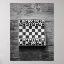 Jeu du jeu d'échecs sur table en bois rustique
