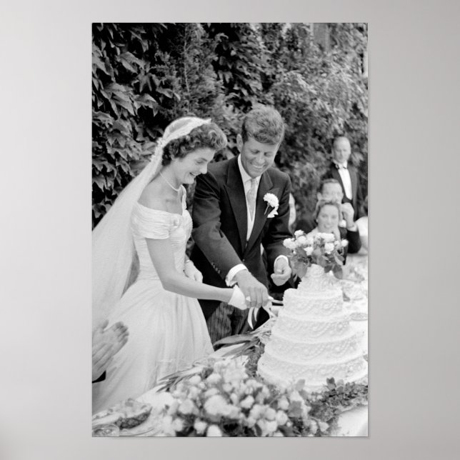 Poster John et Jackie Kennedy coupent leur gâteau Mariage (Devant)