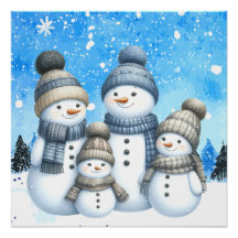 Jolie famille des bonhomme de neige dans la neige