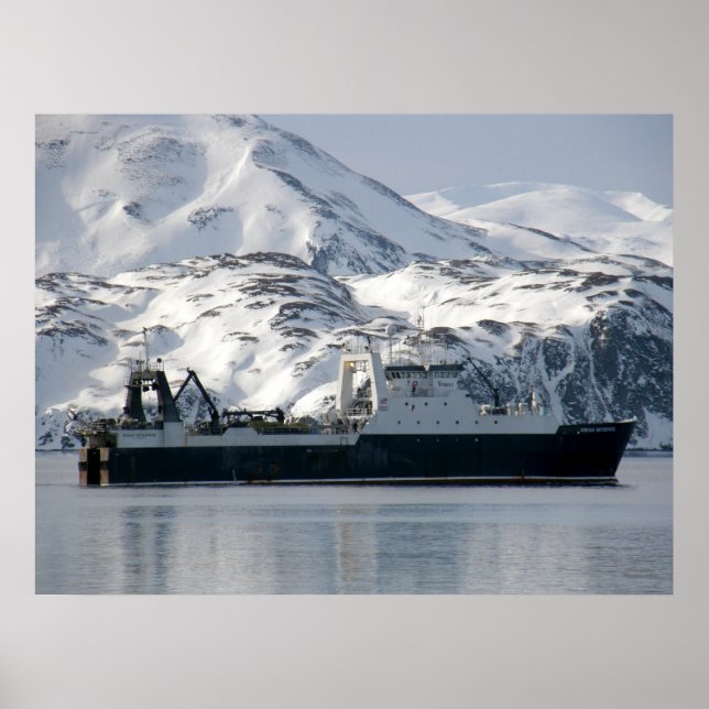 Poster Kodiak Enterprise, chalutier en usine dans le port (Devant)