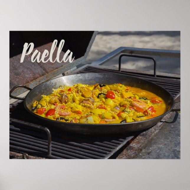 Poster La paella est cuite sur un cadeau grill pour le ch (Devant)