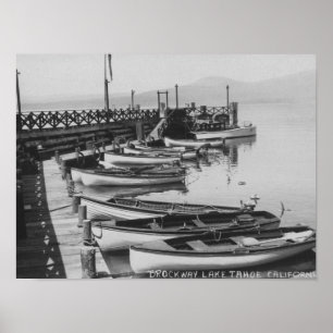 Poster Lac Tahoe, CA - Bateaux en bois le long du quai Ph