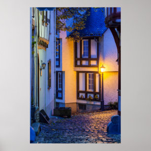 Poster Lampe de rue Lit sur la rue Cobbled