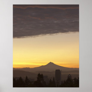 Poster Le ciel de l'aube sur Portland et Mt Hood, Oregon
