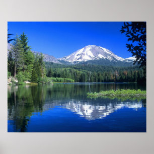Poster Le mont Lassen surplombe le lac Manzanita